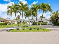 Building Photo - Coastal Elegance Awaits! Stunning 5-Bedroom Home in Prime Fort Lauderdale Location