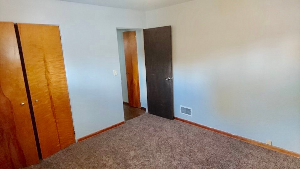 Building Photo - 2726 Pomona Dr