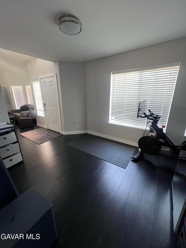 Building Photo - 39357 Landmark Ct