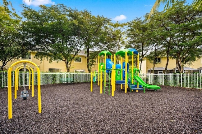 Building Photo - 2167 Hacienda Terrace