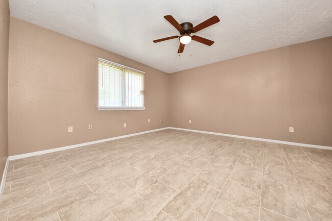 Building Photo - 16423 Monte Carlo Ln