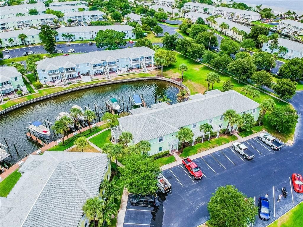 Building Photo - 5231 Beach Dr SE