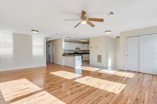 Building Photo - 531b M.L.K. Drive