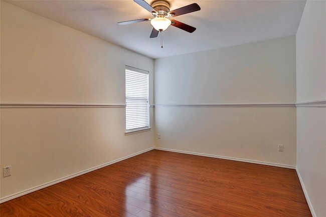 Building Photo - 15529 Landing Creek Ln