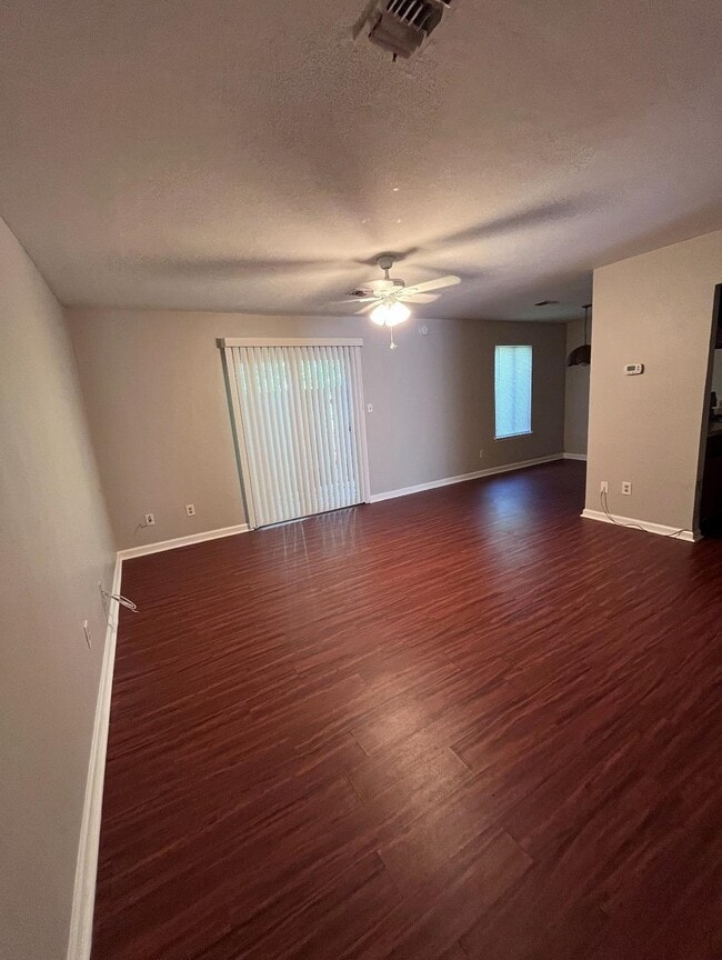 Building Photo - 3732 Donovan Dr