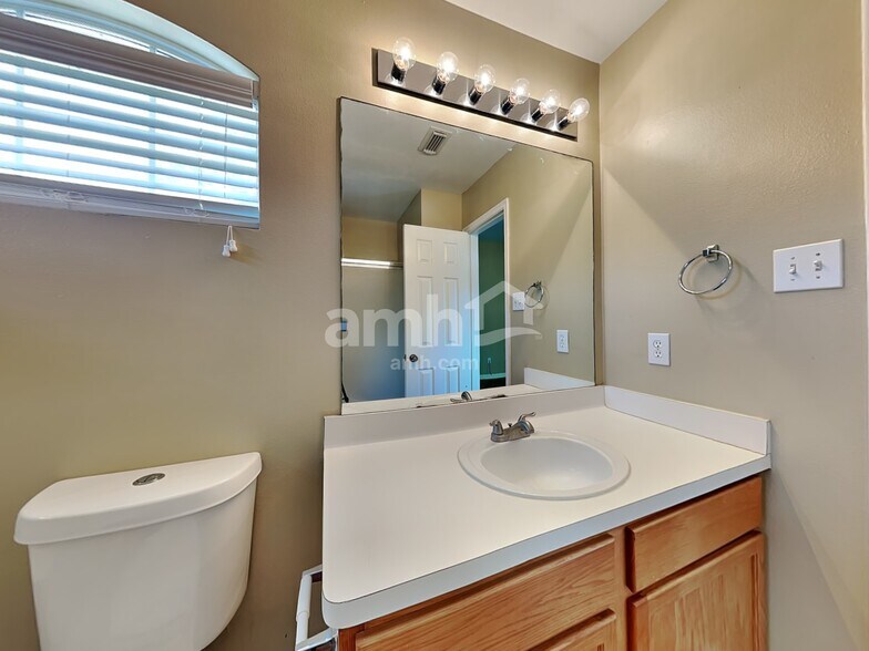 Building Photo - 13775 Running Bear Dr