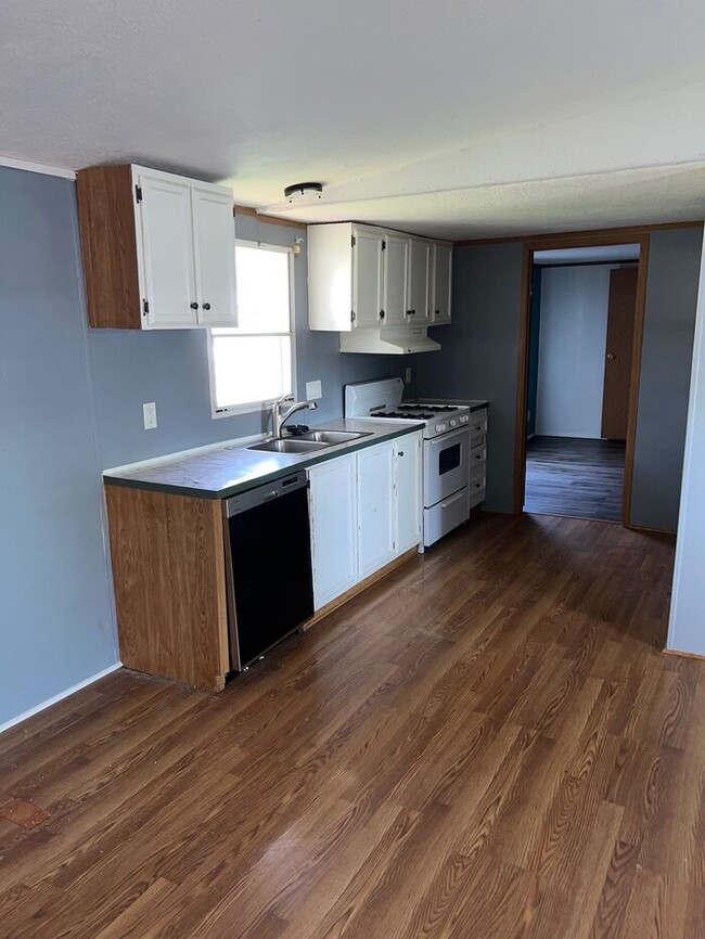 Building Photo - Used Mobile Home For Sale