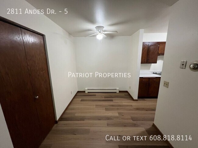 Building Photo - 2811 Andes Dr