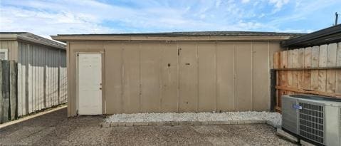 Building Photo - 11557 Sabo Rd