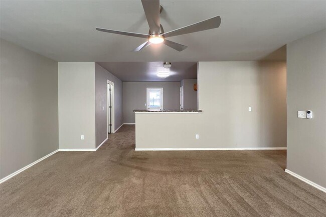 Building Photo - 7804 Bennie Terrace