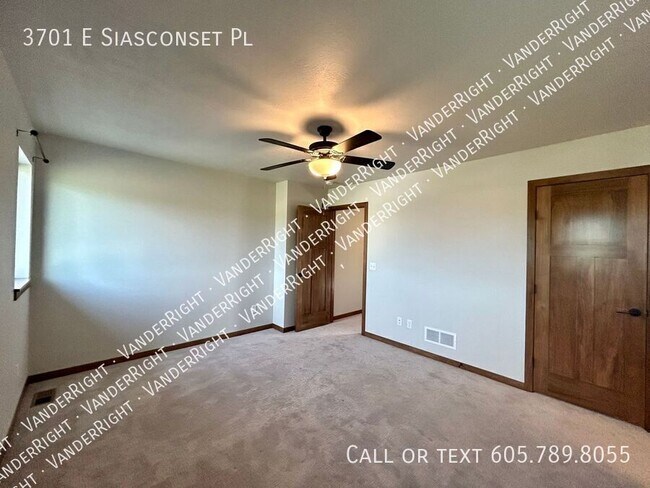 Building Photo - 3701 E Siasconset Pl