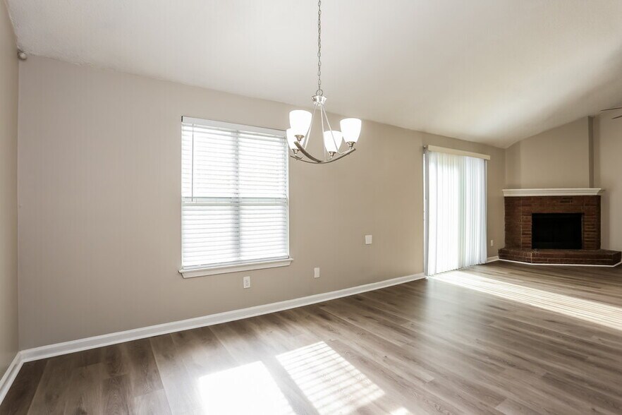 Building Photo - 359 Tait Rd