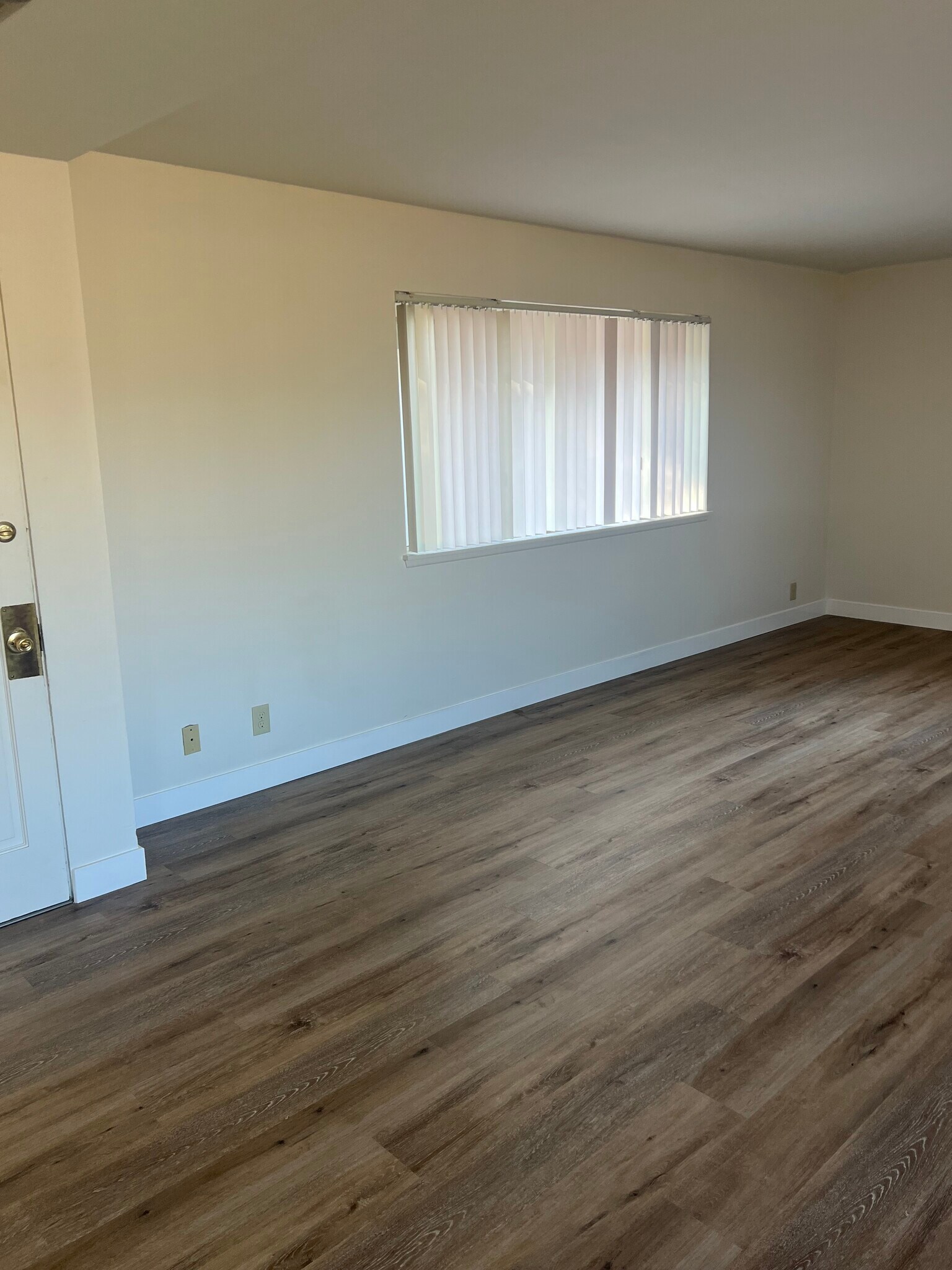 Building Photo - 156 Alcor Ave