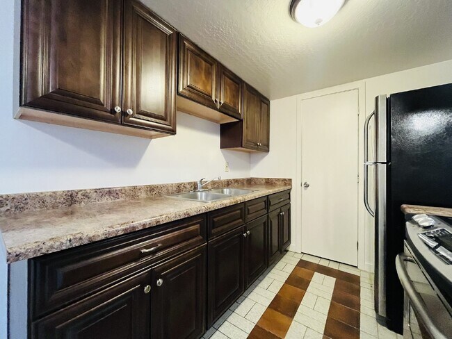 Building Photo - 5041 N 40th Ave