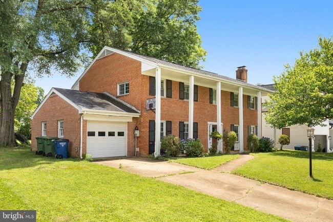 Building Photo - 1311 MacBeth St
