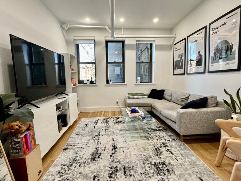 Building Photo - 1662 Commonwealth Ave