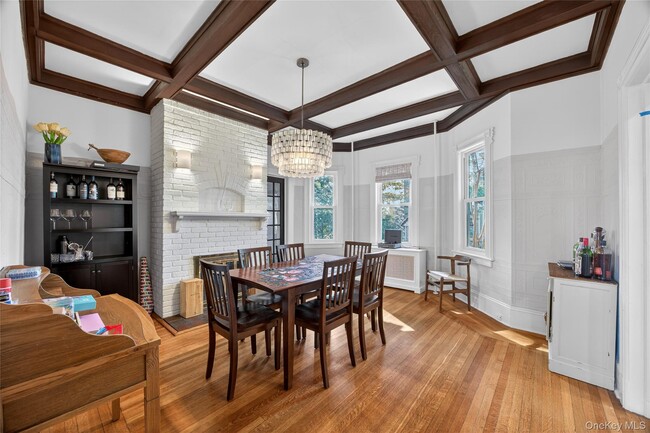 Building Photo - 121 Morris Ave