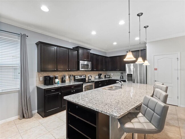 Building Photo - 8825 Rhodes St