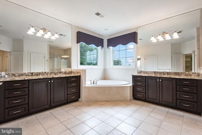 Building Photo - 8319 Quarry Manor Terrace