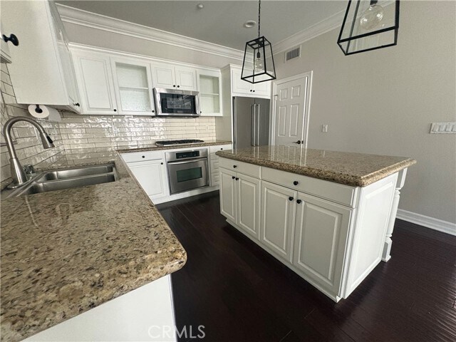 Building Photo - 22 Sablewood Cir