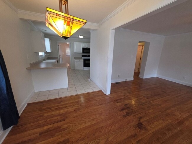 Building Photo - 356 Melbourne Ct