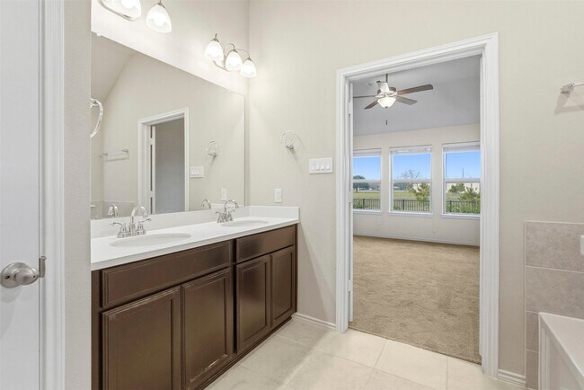 Building Photo - 1322 Wild Mustang Trl