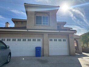 Building Photo - 17203 Ave Del Sol