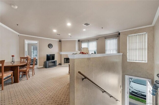 Building Photo - 355 Old Tarrytown Rd