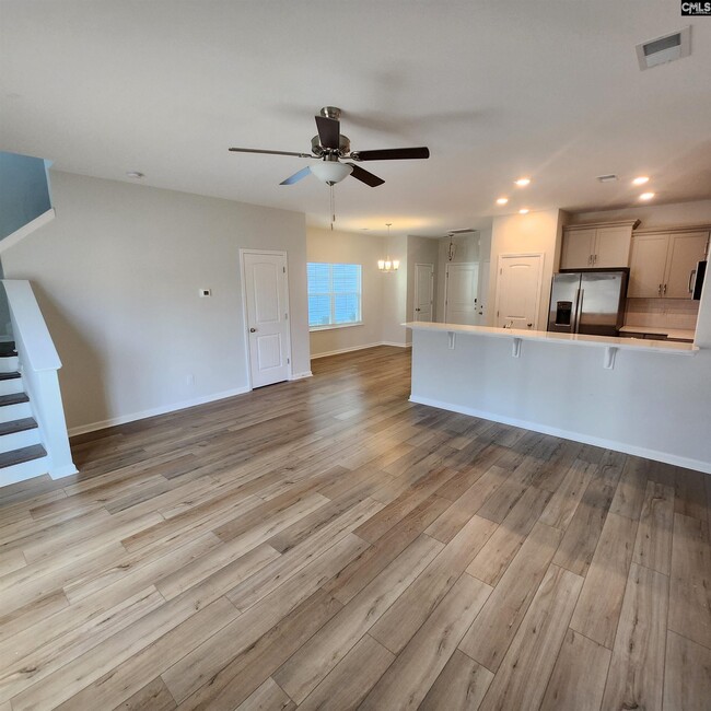 Building Photo - 424 Sandfarm Trail