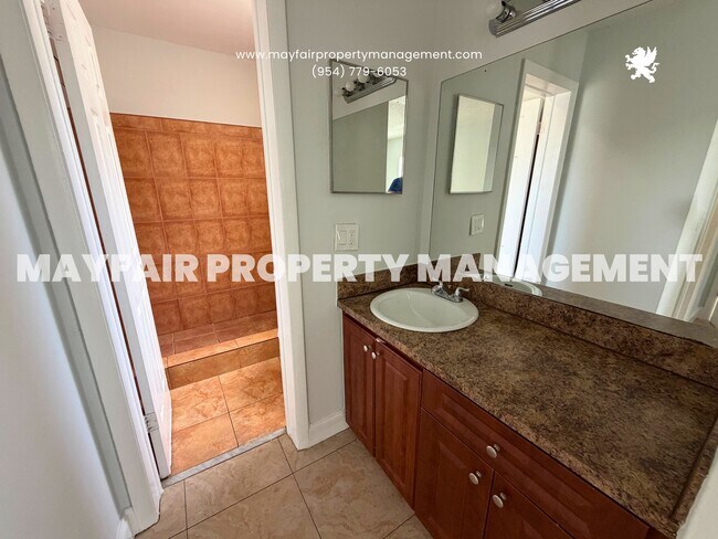 Building Photo - 4405 Treehouse Ln