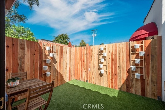 Building Photo - 1853 Allen Ave