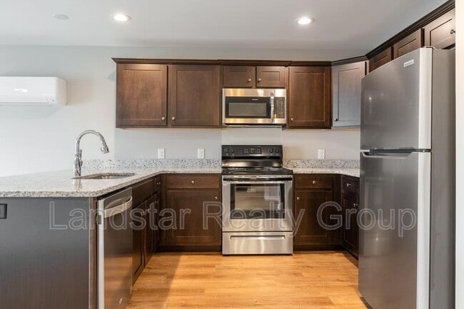 Building Photo - 9115 Fern Creek Rd