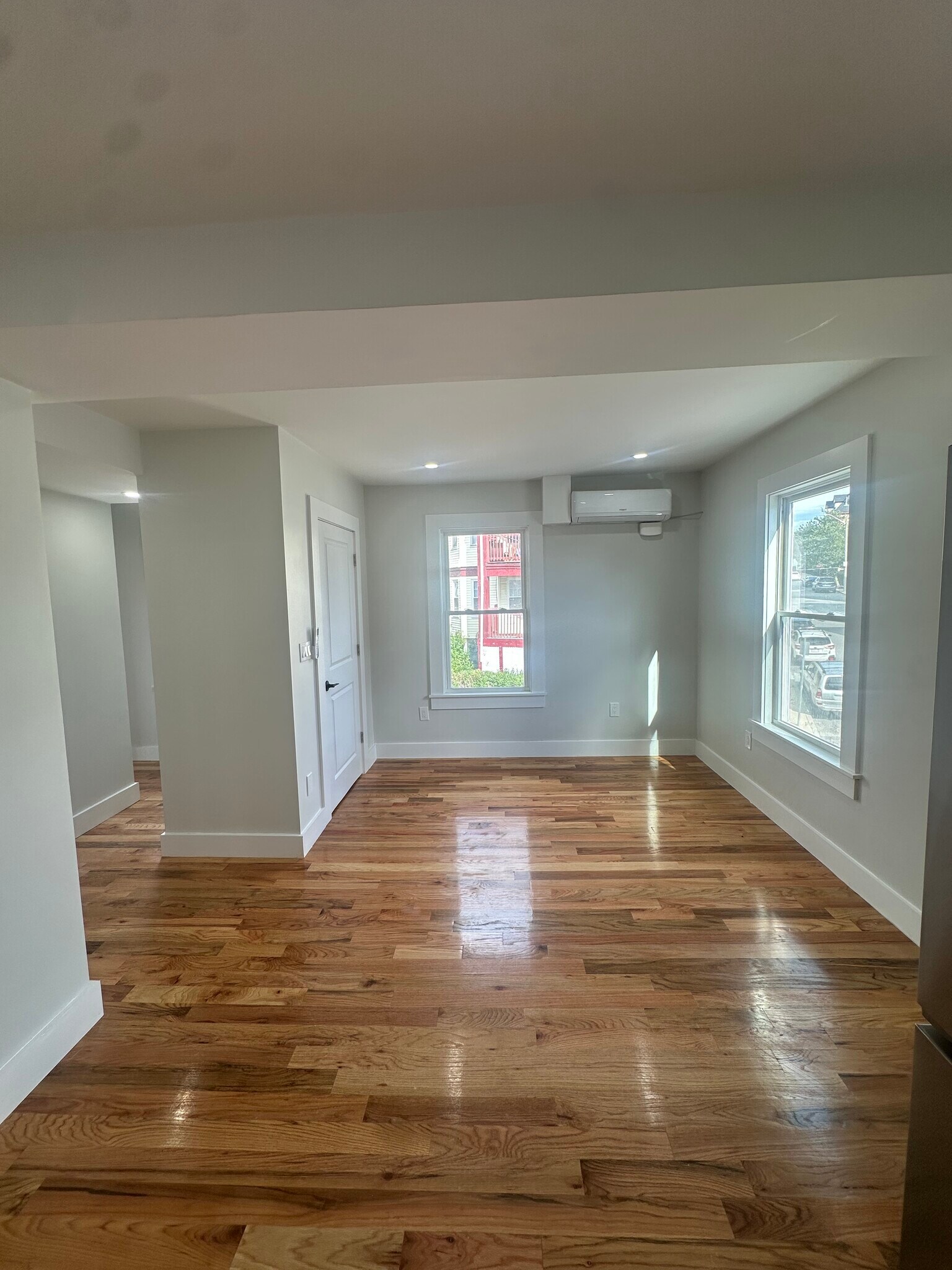 Building Photo - 4 Upham Ave