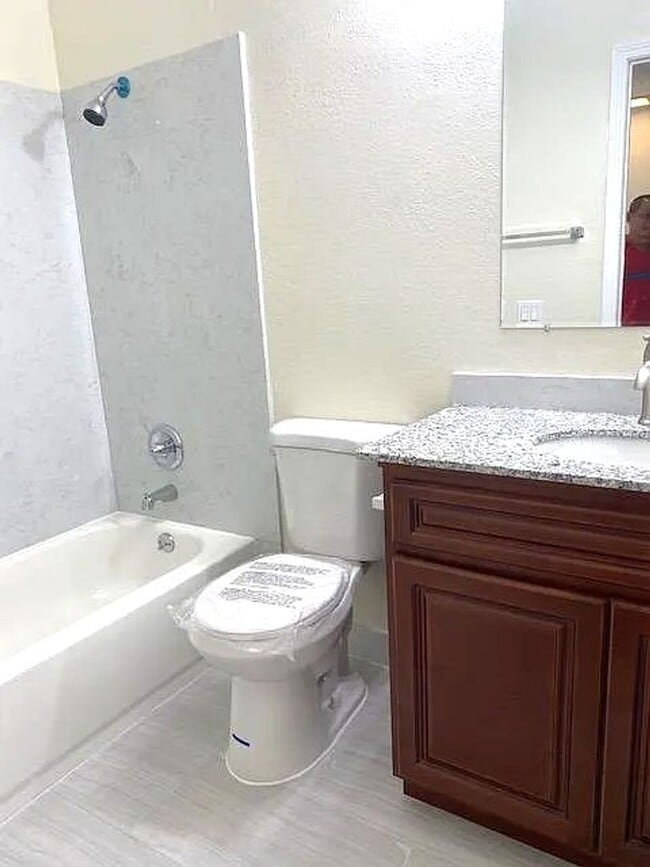 Building Photo - 4904 Summerwood Cir