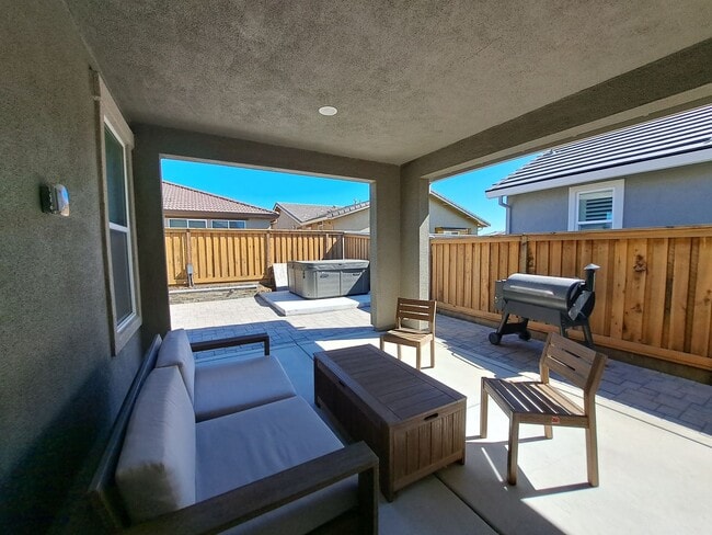 Building Photo - Gorgeous Smart Home is Clean & Loaded!  - ...