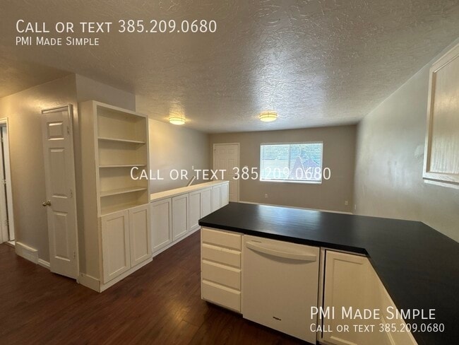 Building Photo - 1563 S 600 E