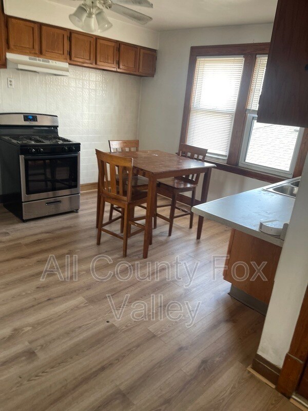 Building Photo - 7331 W 60th Pl