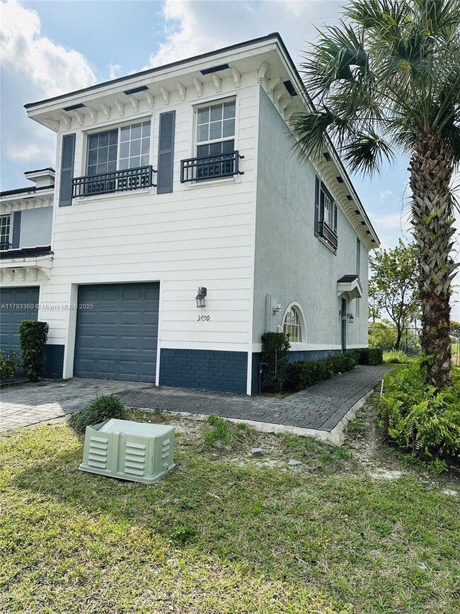 Primary Photo - 3450 NW 13th St