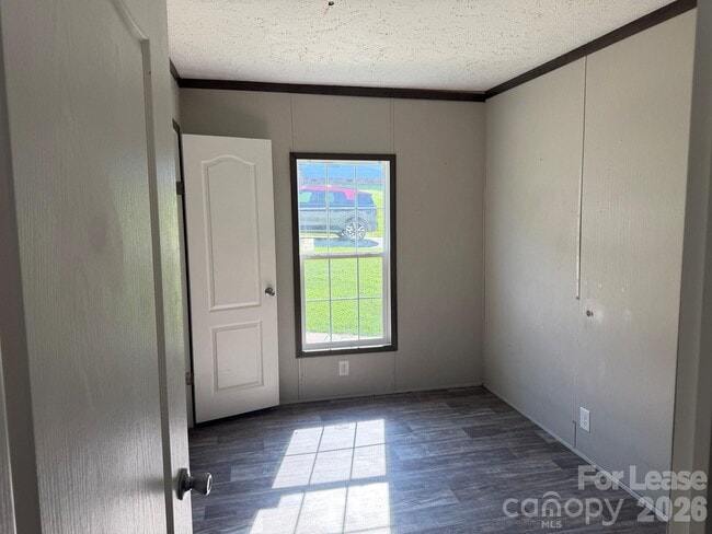 Building Photo - 115 Kimberly Cir