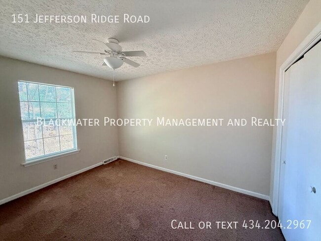 Building Photo - 151 Jefferson Ridge Rd