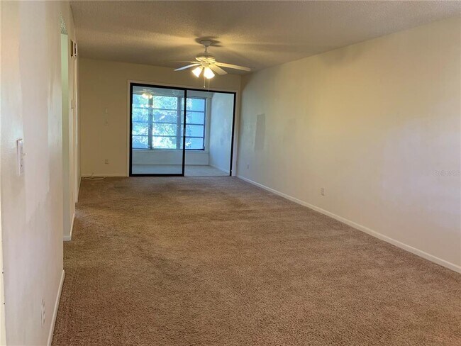 Building Photo - 3038 Eastland Blvd