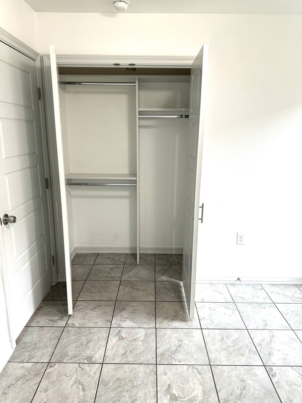 Building Photo - 325 Clemente Ave