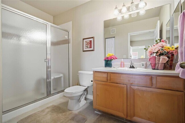 Building Photo - 1000 Villagio Cir
