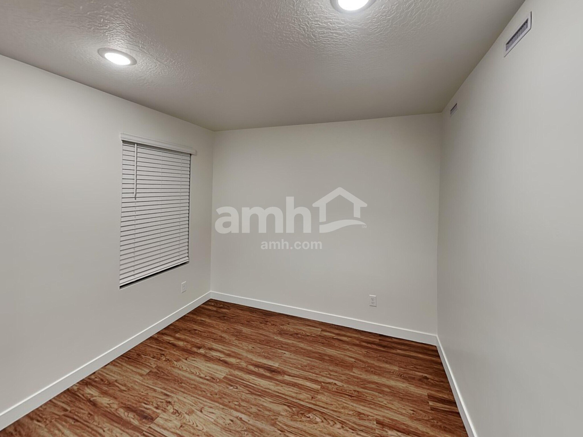 Building Photo - 8937 Wilroy Rd