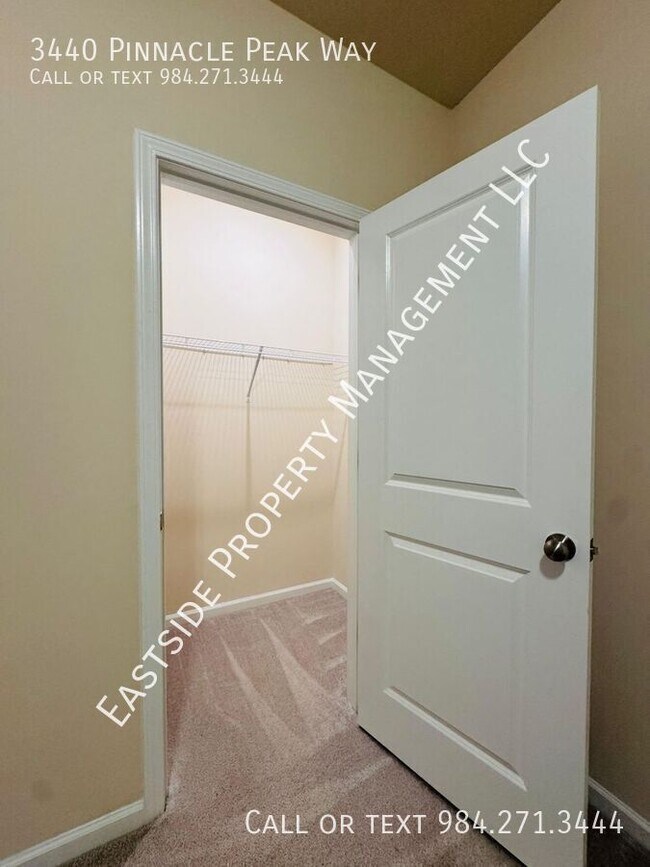 Building Photo - 3440 Pinnacle Peak Dr