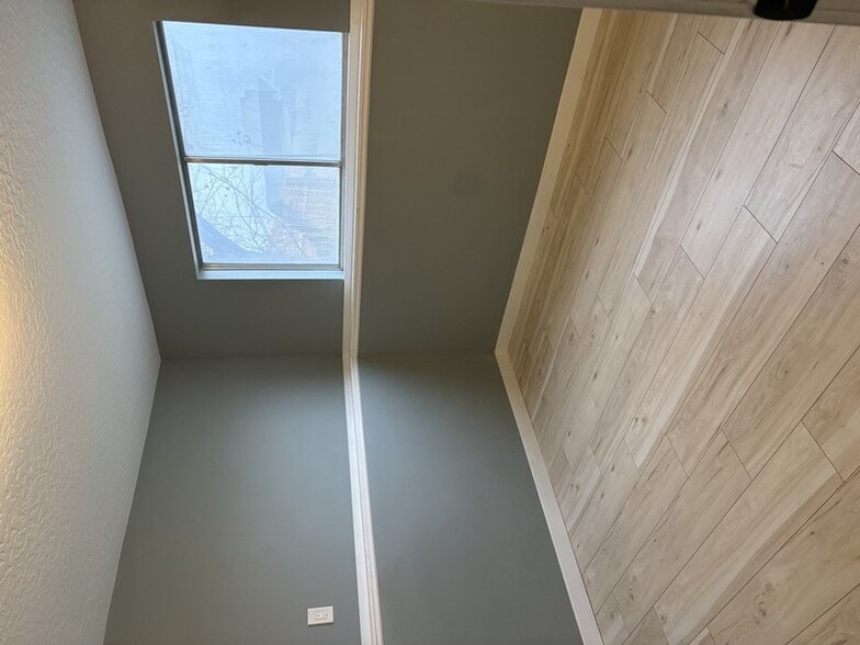 Building Photo - 5665 S Copper City Dr