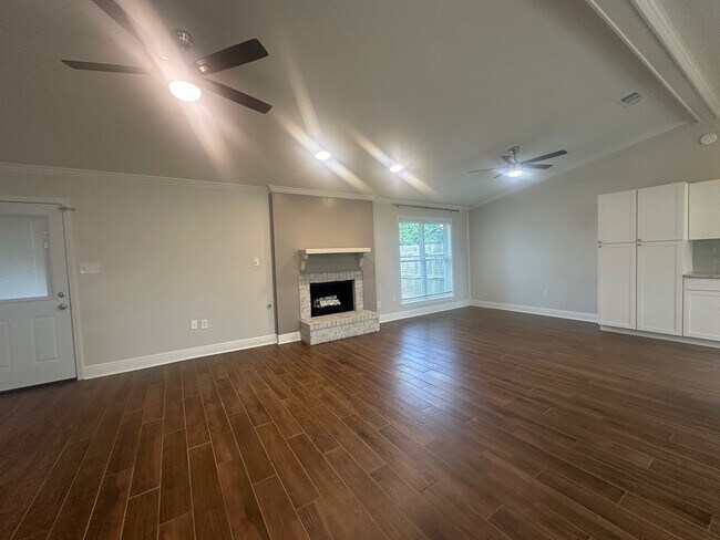 Building Photo - 7806 Board Dr
