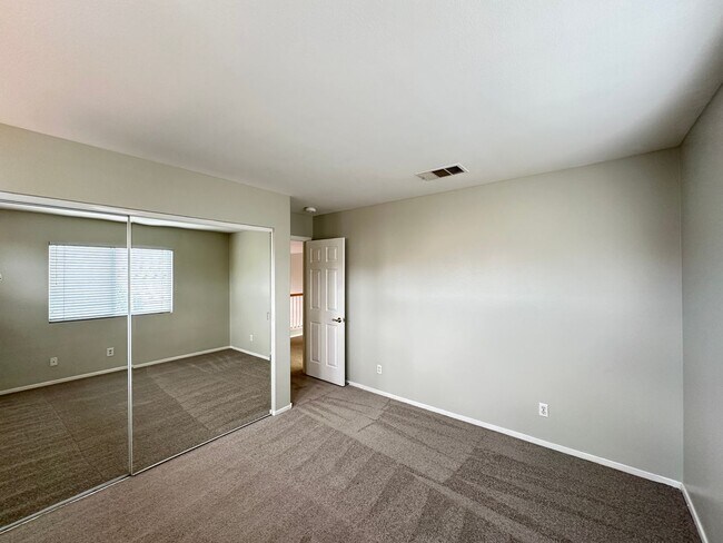 Building Photo - WESTRIDGE AT SUMMERLIN-PHASE 2