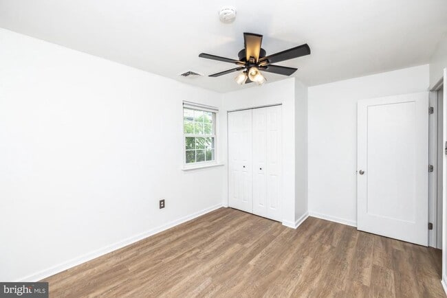 Building Photo - 405 Edgewood Ave