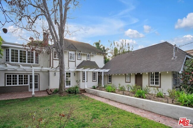 Building Photo - 618 N Rodeo Dr